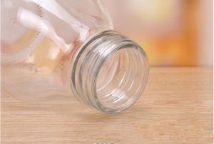 500ml milk bottle with plastic tamperoof lid