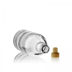 Aberdeen 700ml Clear Glass Whiskey Bottle with T-Cork
