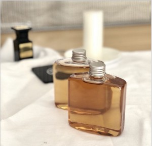 250ml New Design Glass Cold Tea Bottle with Screw Finish