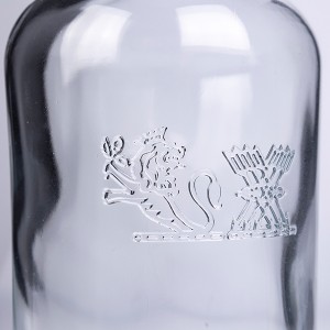 750ml Long Neck Embossed Glass Vodka Bottle